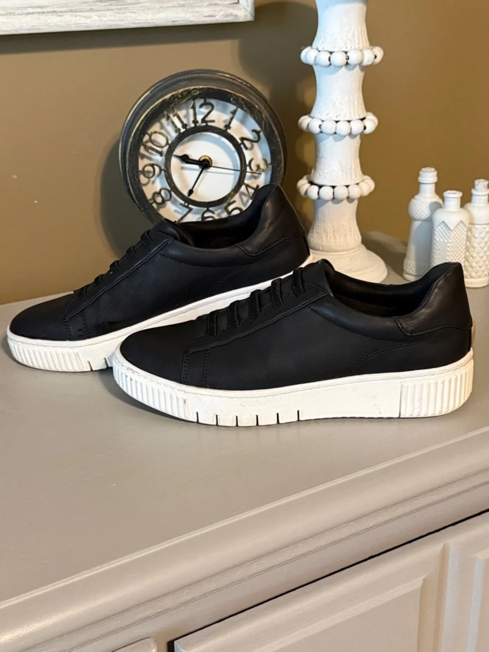SOUL Naturalizer Black Leather Sneakers with White Sole - Picture 3 of 7